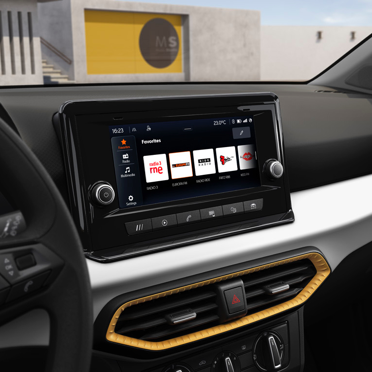 Ibiza 8.25 inch touchscreen