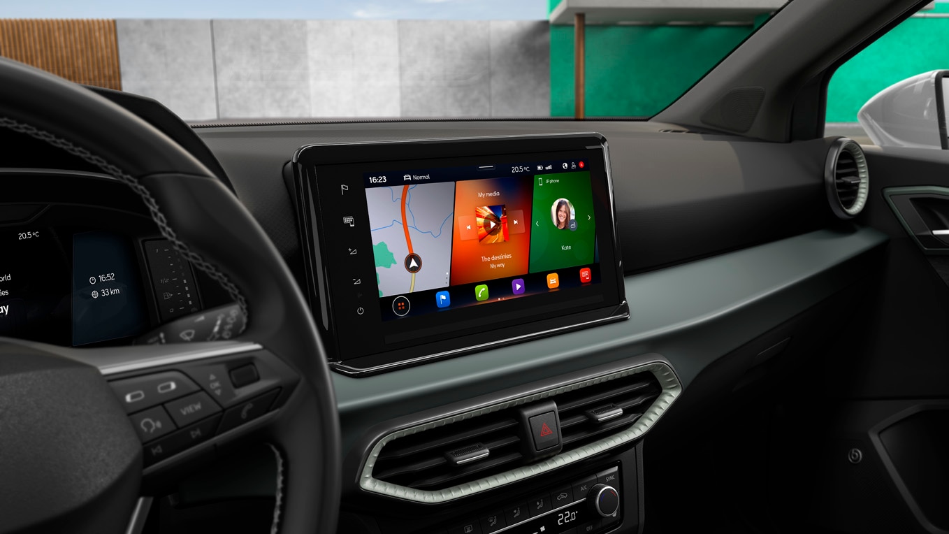 Close-up van infotainmentsysteem in de SEAT Arona