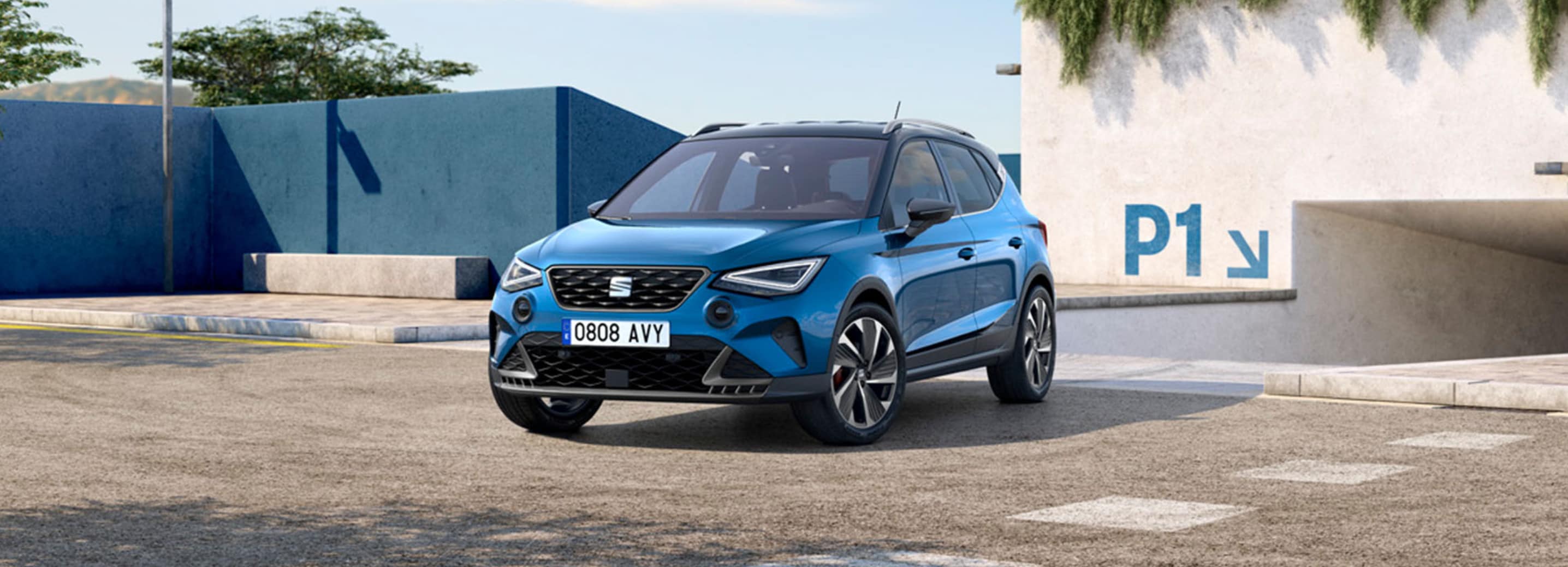 Blauwe SEAT Arona FR