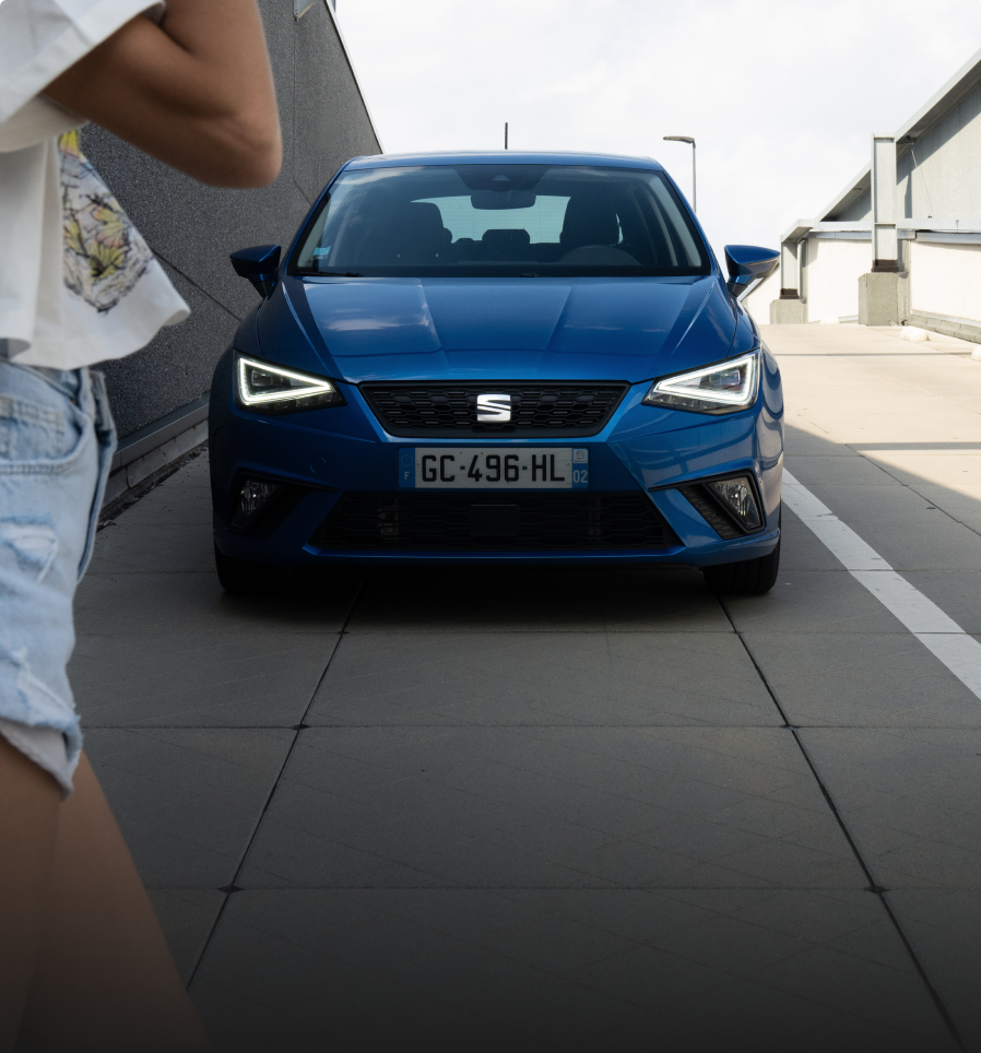 Blauwe SEAT Ibiza
