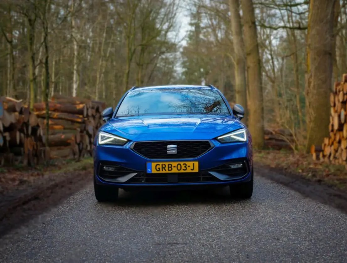 Blauwe SEAT Leon Sportstourer