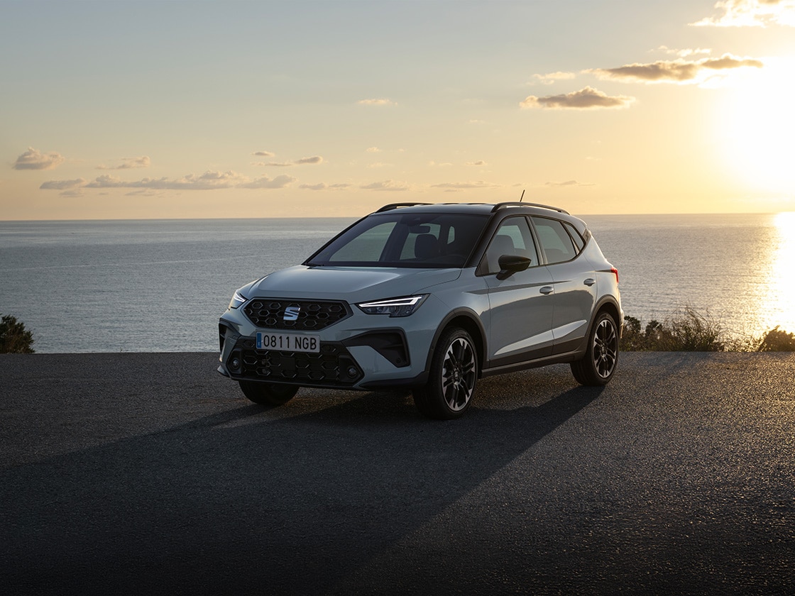 Vooraanzicht van de nieuwe SEAT Arona