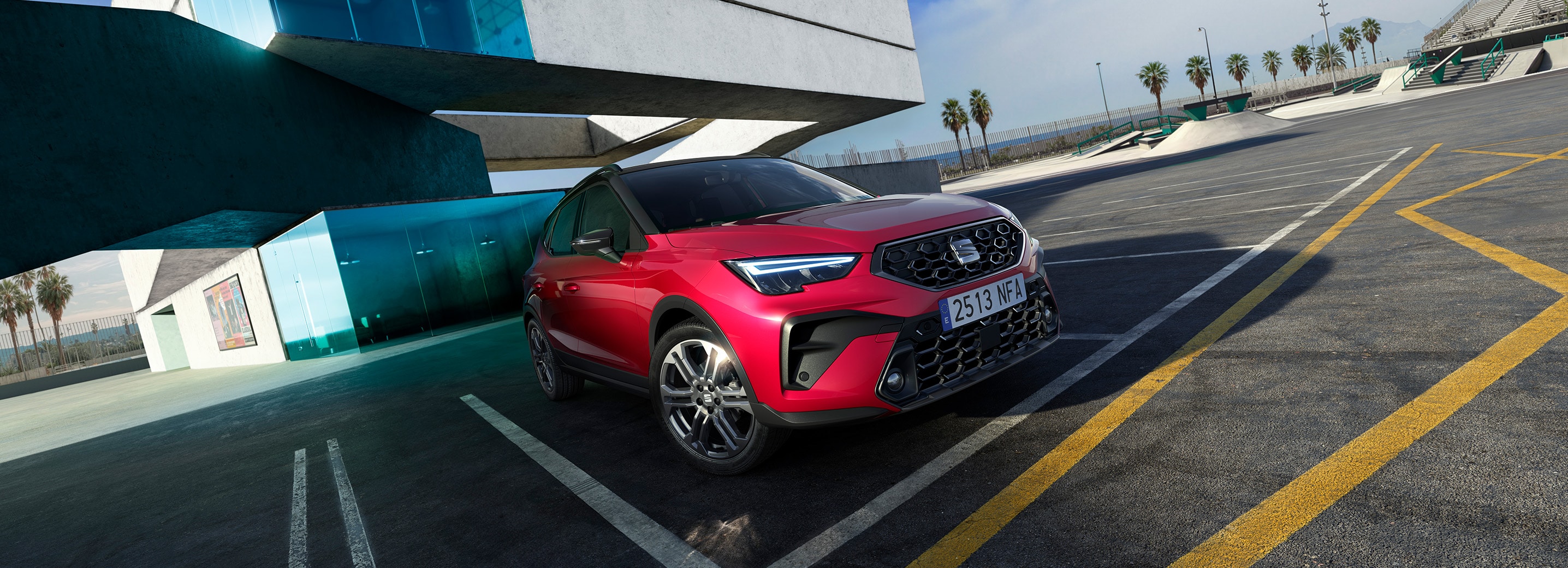 Rode SEAT Arona FR vooraanzicht