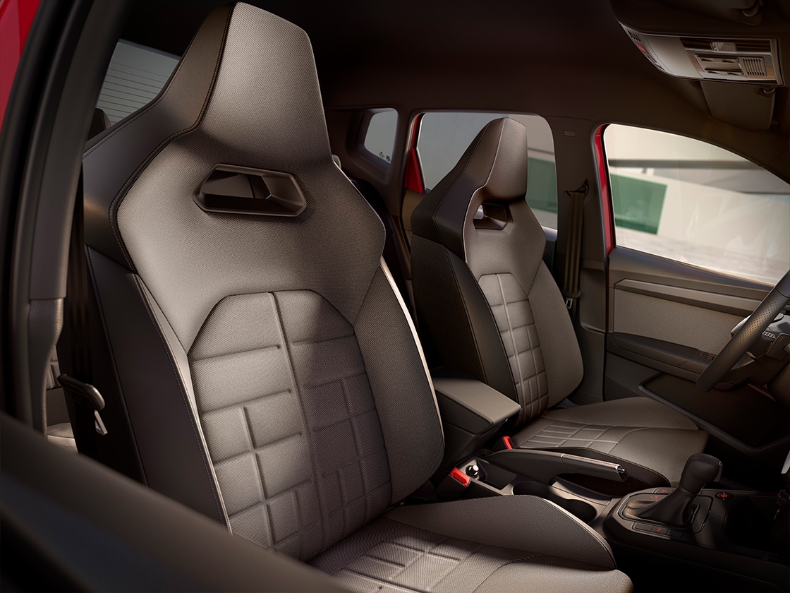 Close-up van de sportstoelen in de nieuwe SEAT Arona