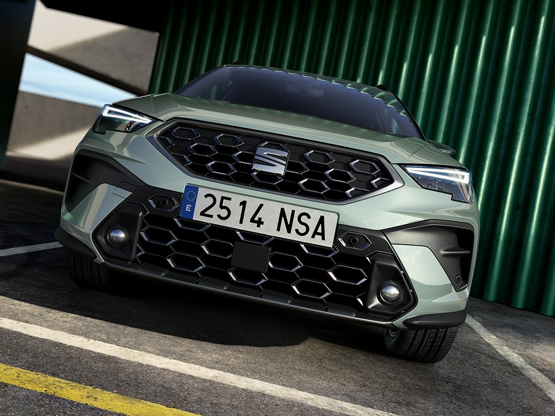 Details van de voorbumper van de SEAT Arona 2025