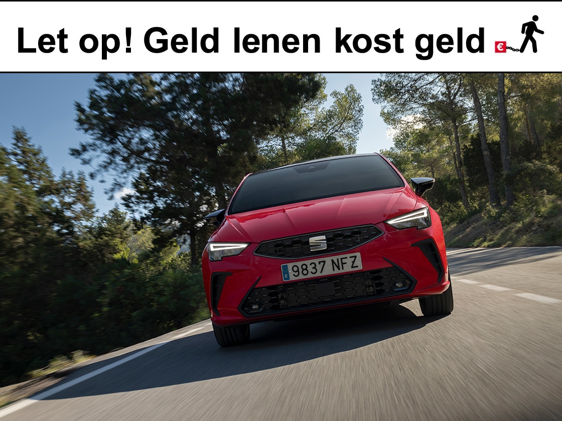 Vooraanzicht nieuwe SEAT Ibiza met waarschuwing geld lenen kost geld