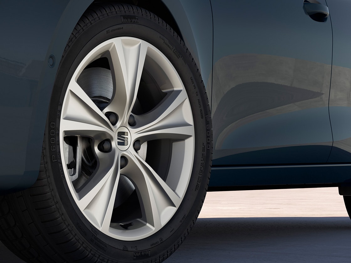Dynamic 17 inch lichtmetalen velg voor Seat Leon.