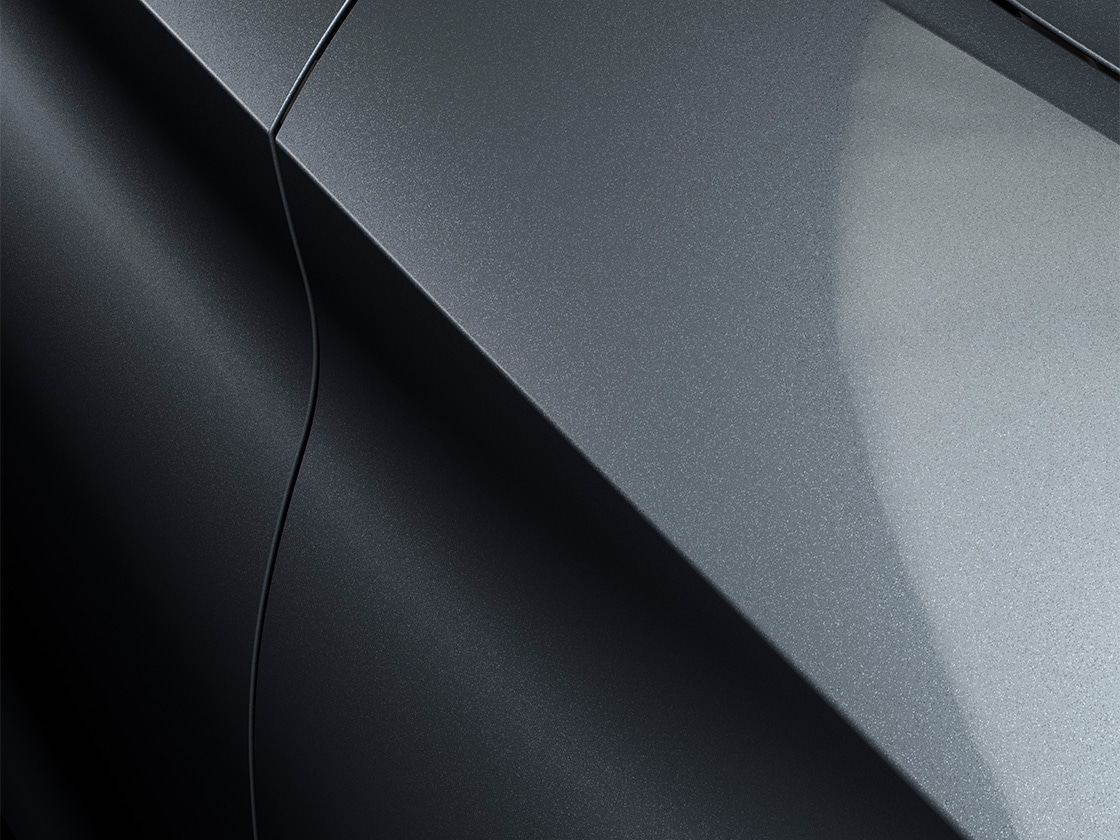 Seat Leon in magnetic tech met een speciale metallic afwerking, van dichtbij.