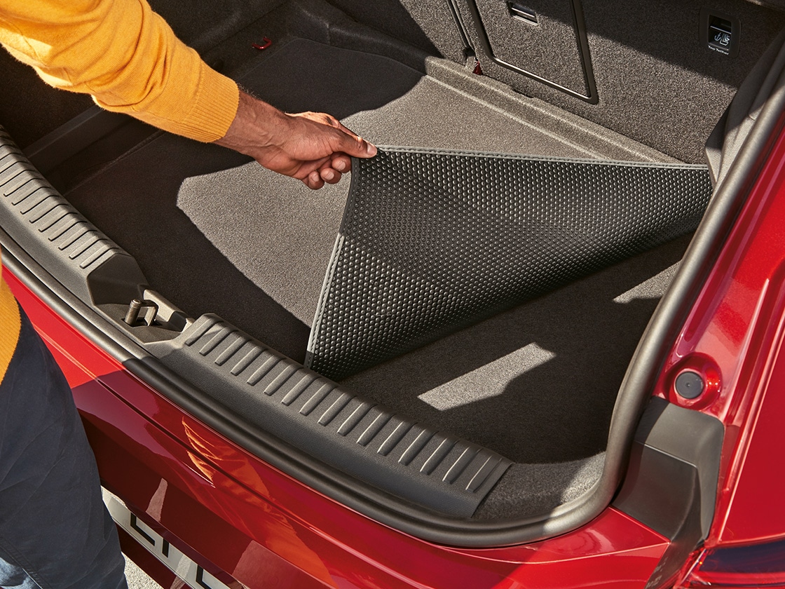 SEAT Leon met kofferbakmat