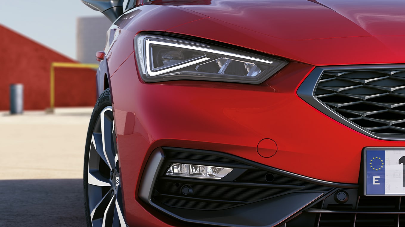 SEAT Leon full LED dynamische koplampen met adaptieve verlichting.