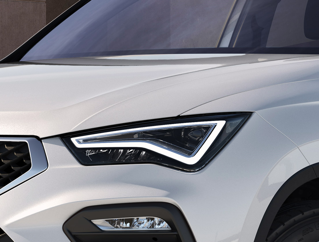 Close-up van Full LED koplampen van de SEAT Ateca