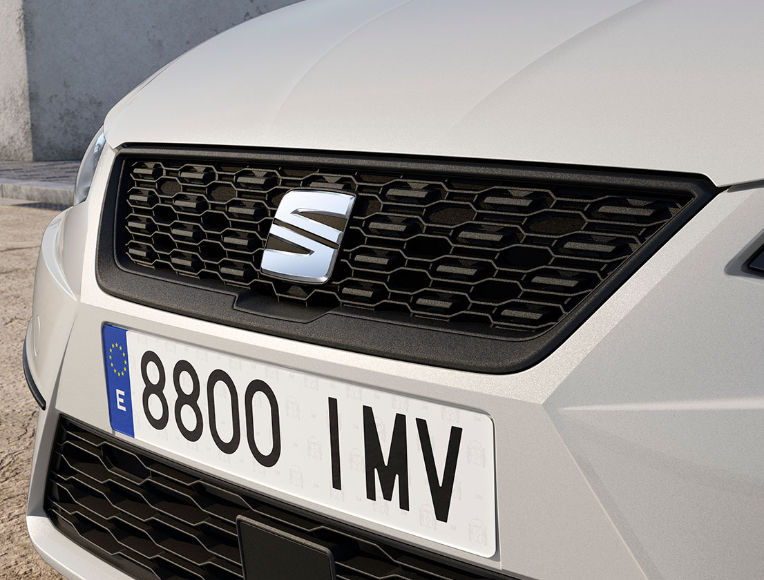 Close-up van de grille van de SEAT Ibiza Reference